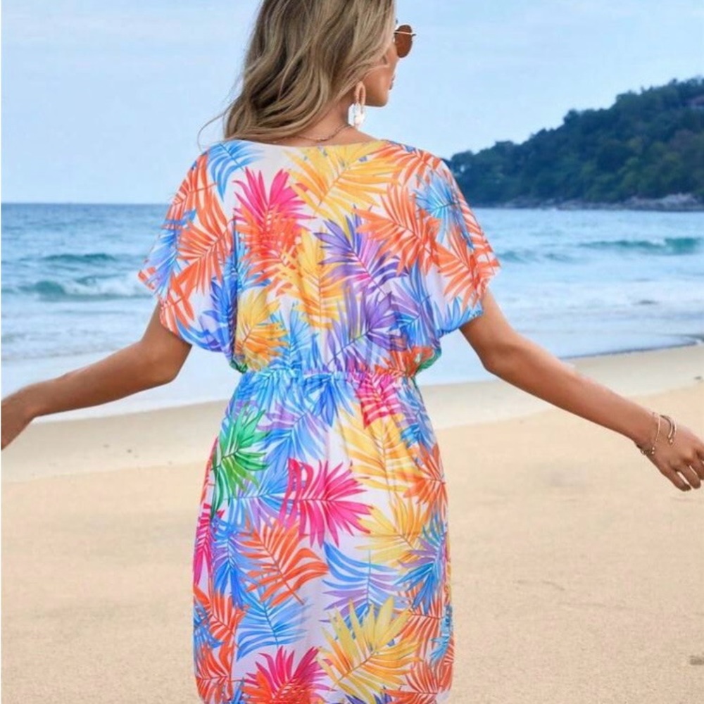 Vibrant Leaf Print Swim Cover-Up- Final Sale - Picture 2 of 2